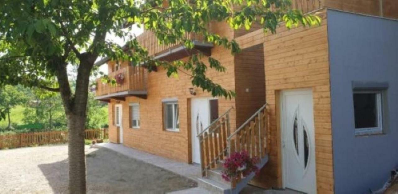 Apartments Laura Rakovica Eksteriør billede