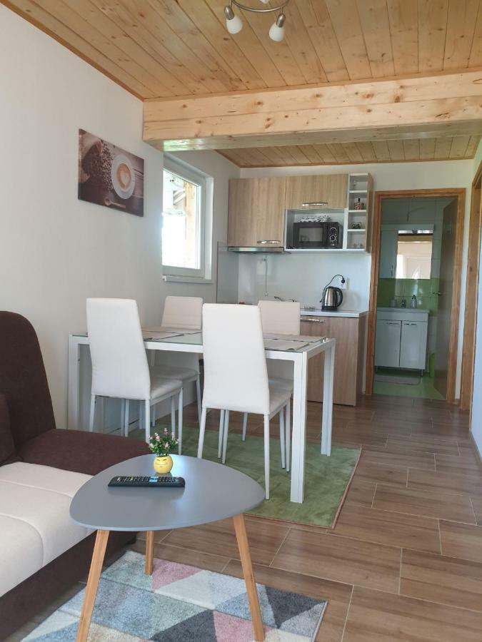 Apartments Laura Rakovica Eksteriør billede